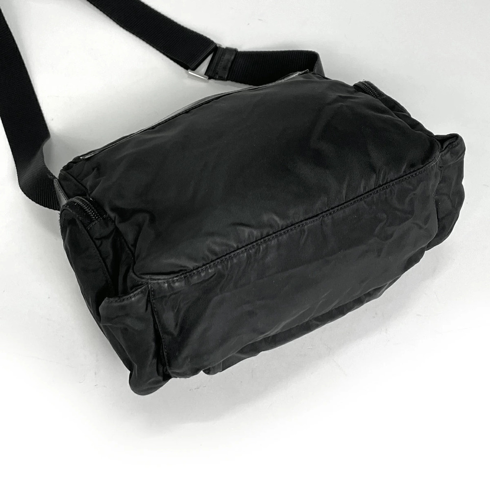 Prada Logo Plate Shoulder Bag Crossbody Nero Black - Picture 2 of 7